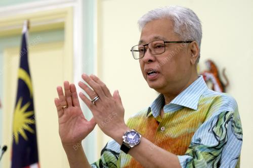 DATUK SERI ISMAIL SABRI YAAKOB