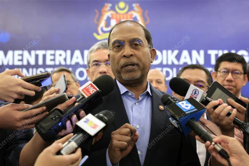 DATUK SERI DR. ZAMBRY ABDUL KADIR