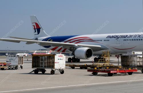 PESAWAT AIRBUS A330-300