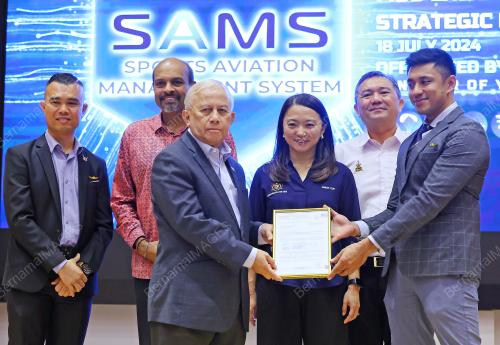 HANNAH YEOH