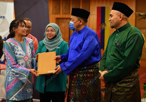 DATUK SERI DR SHAHIDAN KASSIM