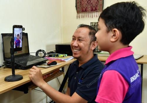 PENGAJARAN DAN PEMBELAJARAN DI RUMAH