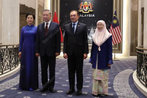 DATUK SERI ANWAR IBRAHIM