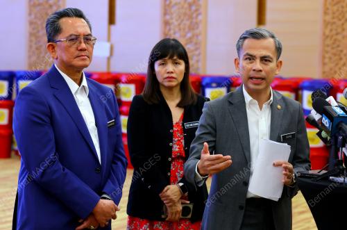 FAHMI FADZIL