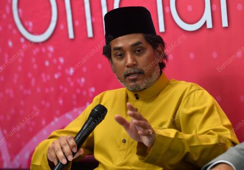 KHAIRY JAMALUDDIN