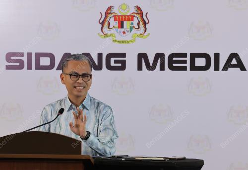 FAHMI FADZIL