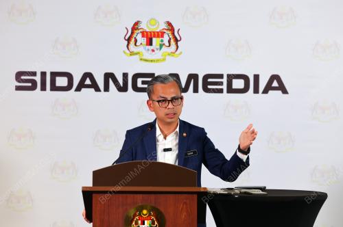 FAHMI FADZIL