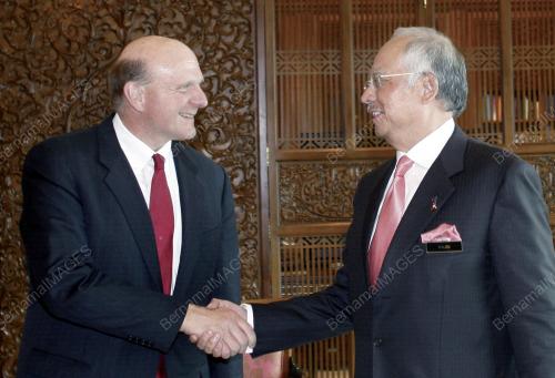MOHD NAJIB TUN ABDUL RAZAK