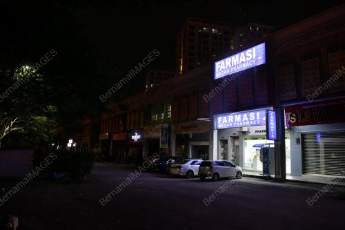 TINJAUAN FARMASI