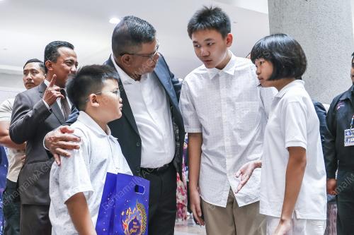 DATUK SERI SAIFUDDIN NASUTION ISMAIL
