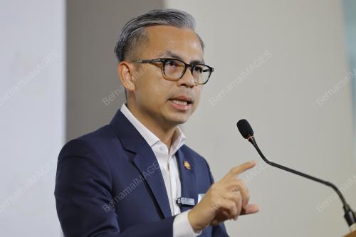 FAHMI FADZIL
