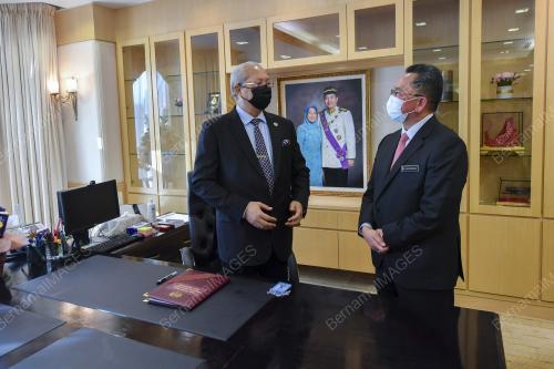 TAN SRI ANNUAR MUSA