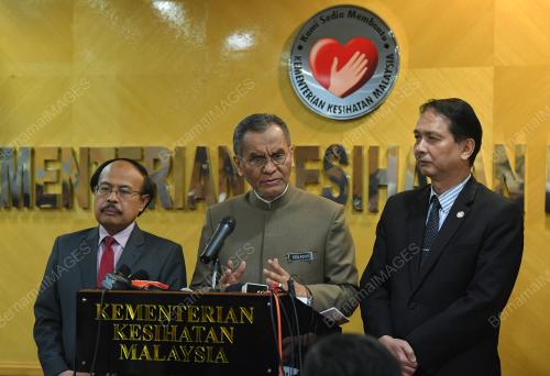 DATUK SERI DR DZULKEFLY AHMAD