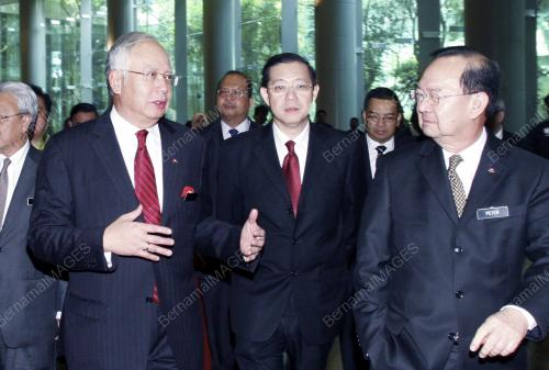 DATUK SERI MOHD NAJIB TUN ABDUL RAZAK