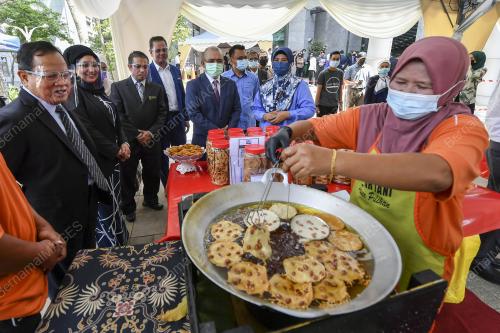 DATUK SERI DR RONALD KIANDEE