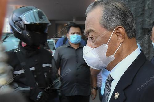 TAN SRI MUHYIDDIN YASSIN