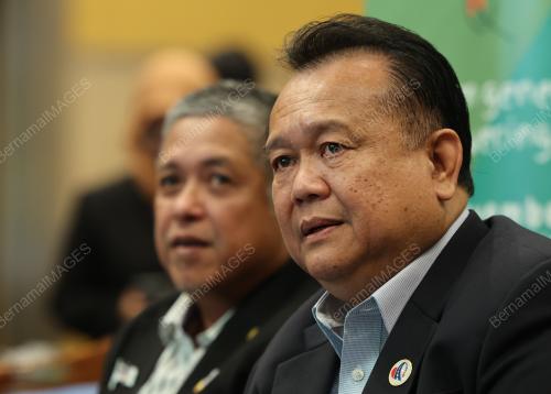 DATUK SERI ALEXANDER NANTA LINGGI