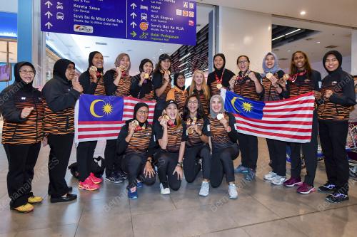 SKUAD EMAS BOLA JARING NEGARA PULANG