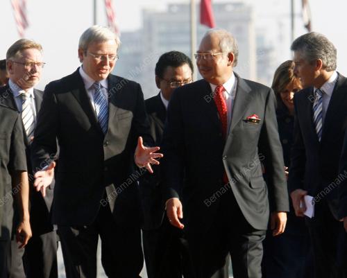 MOHD NAJIB TUN ABDUL RAZAK