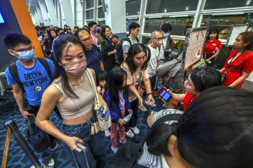 PENERBANGAN AIR ASIA KE SIBU