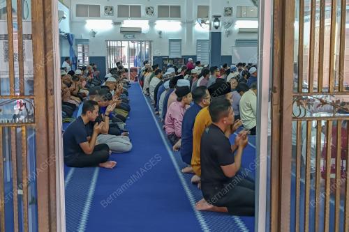 SOLAT HAJAT RAKYAT PALESTIN