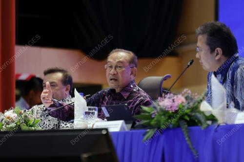 DATUK SERI ANWAR IBRAHIM
