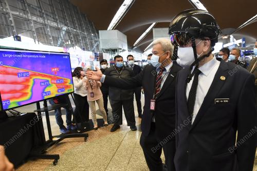 DATUK SERI IR DR WEE KA SIONG