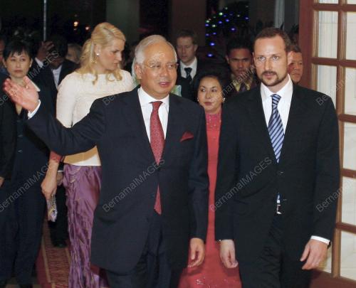 MOHD NAJIB TUN ABDUL RAZAK