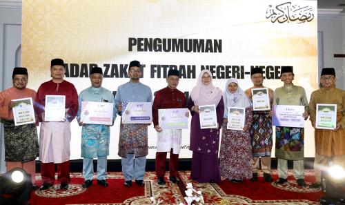 DATUK DR MOHD NA'IM MOKHTAR