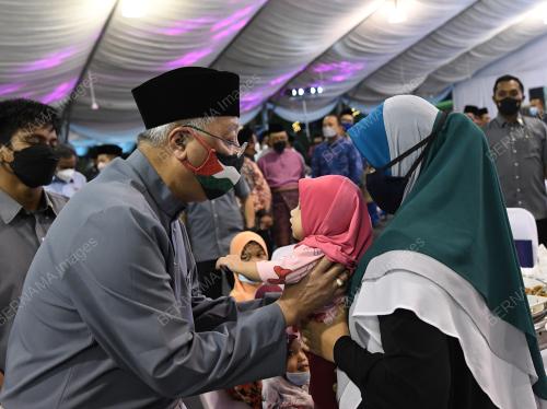DATUK SERI ISMAIL SABRI YAAKOB