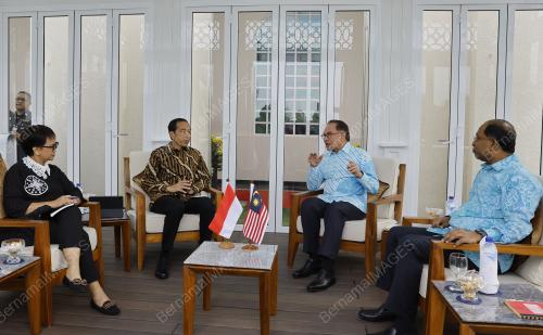 DATUK SERI ANWAR IBRAHIM