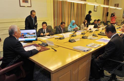 PTJ18_09072015_MESYUARAT