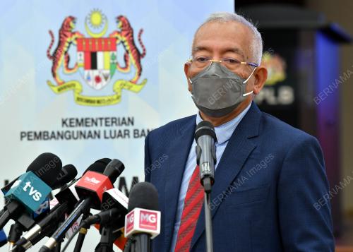 DATUK SERI MAHADZIR KHALID