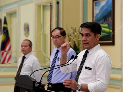 DR MOHD RADZI MD JIDIN