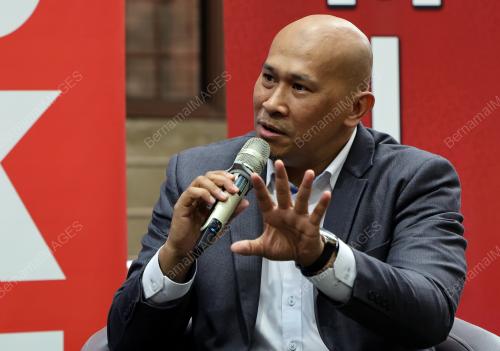 SESI BICARA PERSADA BERSAMA AHLI EKONOMI