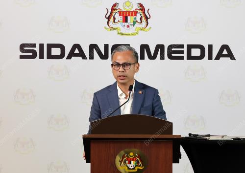 FAHMI FADZIL
