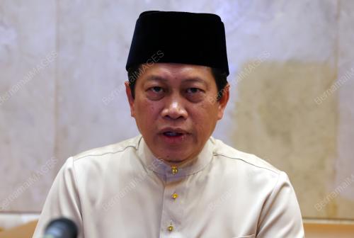 DATUK SERI AHMAD MASLAN