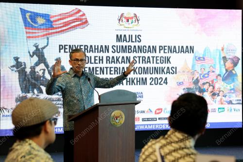 FAHMI FADZIL
