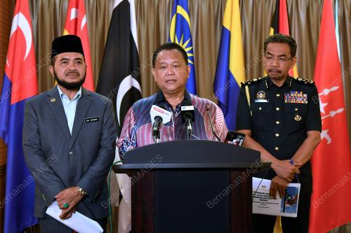 DATUK SERI ALEXANDER NANTA LINGGI