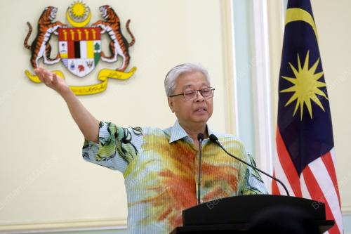 DATUK SERI ISMAIL SABRI YAAKOB
