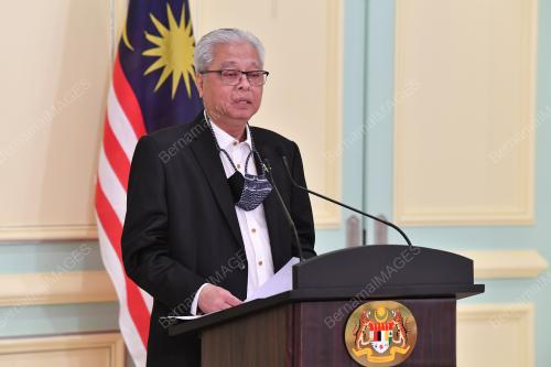DATUK SERI ISMAIL SABRI YAAKOB