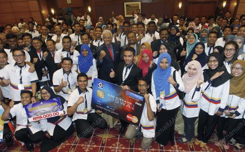 PTJ18_18112016_PENGGUNA