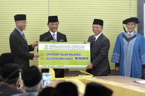 PTJ18_19052015_KEHAKIMAN