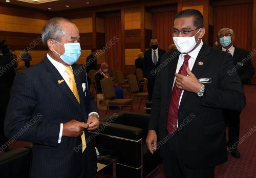 DATUK TAKIYUDDIN HASSAN