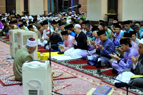 PTJ18_20042017_TAHLIL