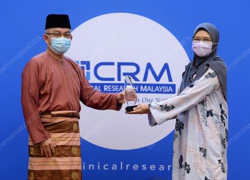 DATUK SERI DR ADHAM BABA