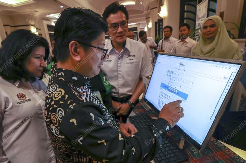 DATUK EWON BENEDICK