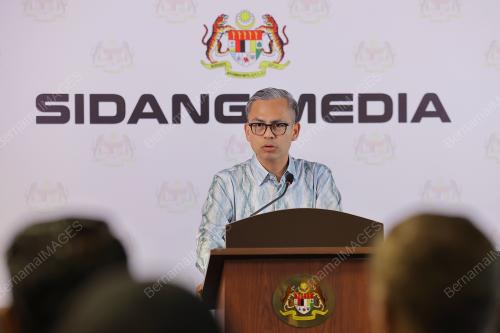 FAHMI FADZIL