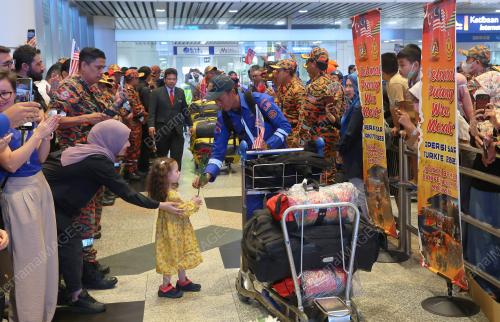 PENYELAMAT MALAYSIA TIBA DARI TURKIYE