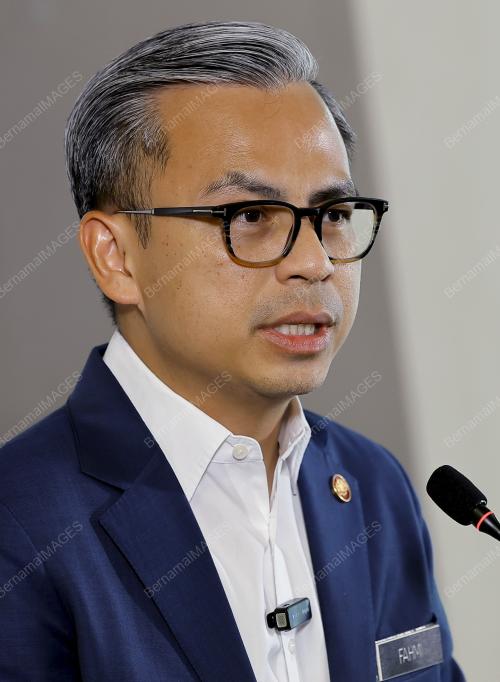 FAHMI FADZIL
